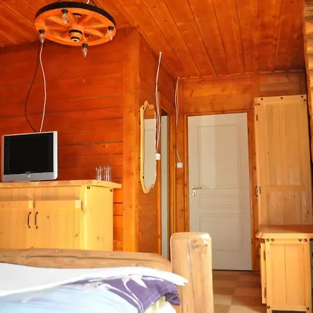 Roenk-wellness Panzio Bed & Breakfast